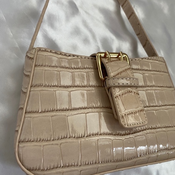 Cute croc shoulder bag - Picture 2 of 3